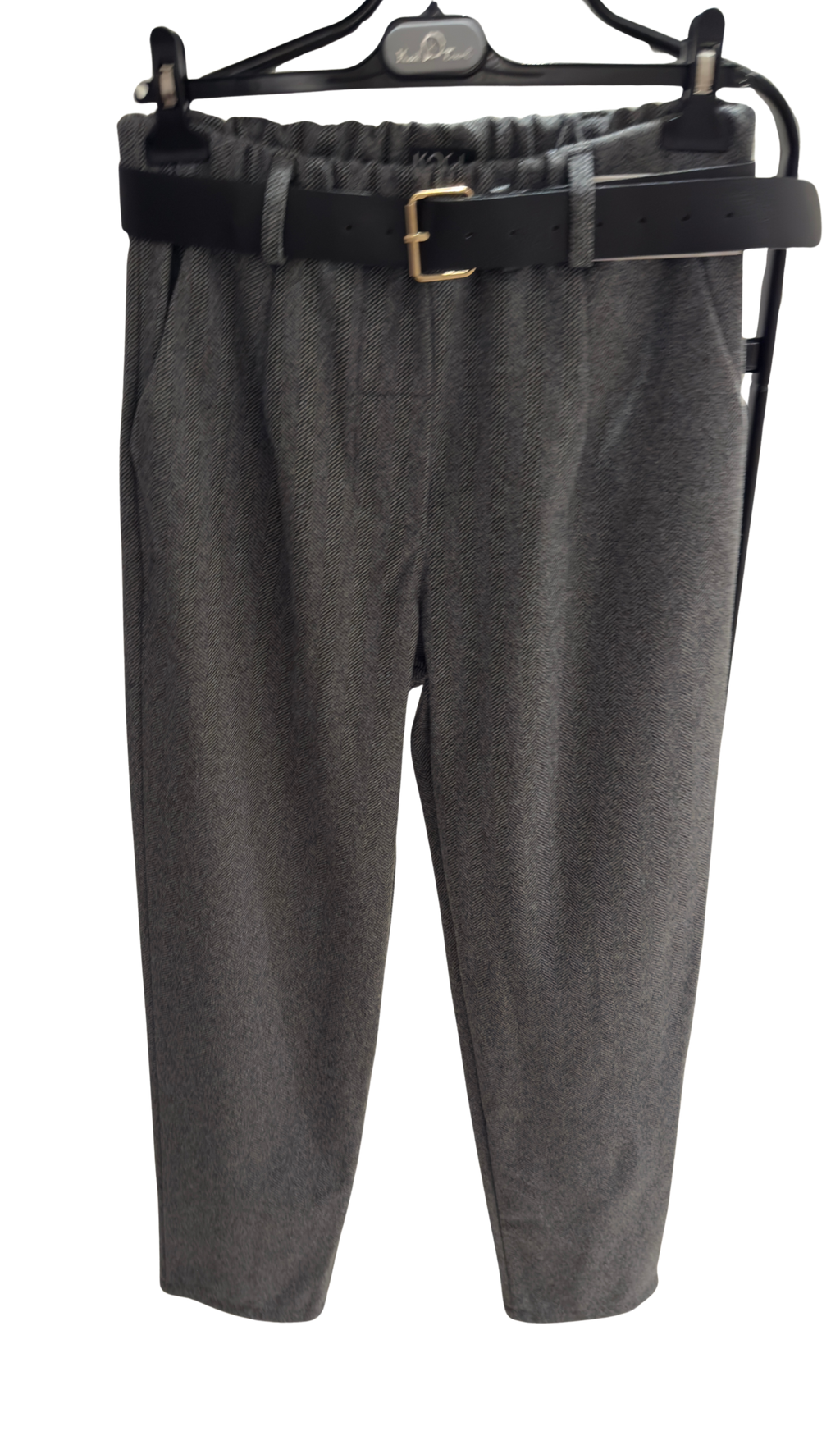 Calças com Cinto – Corte Moderno & Confortável