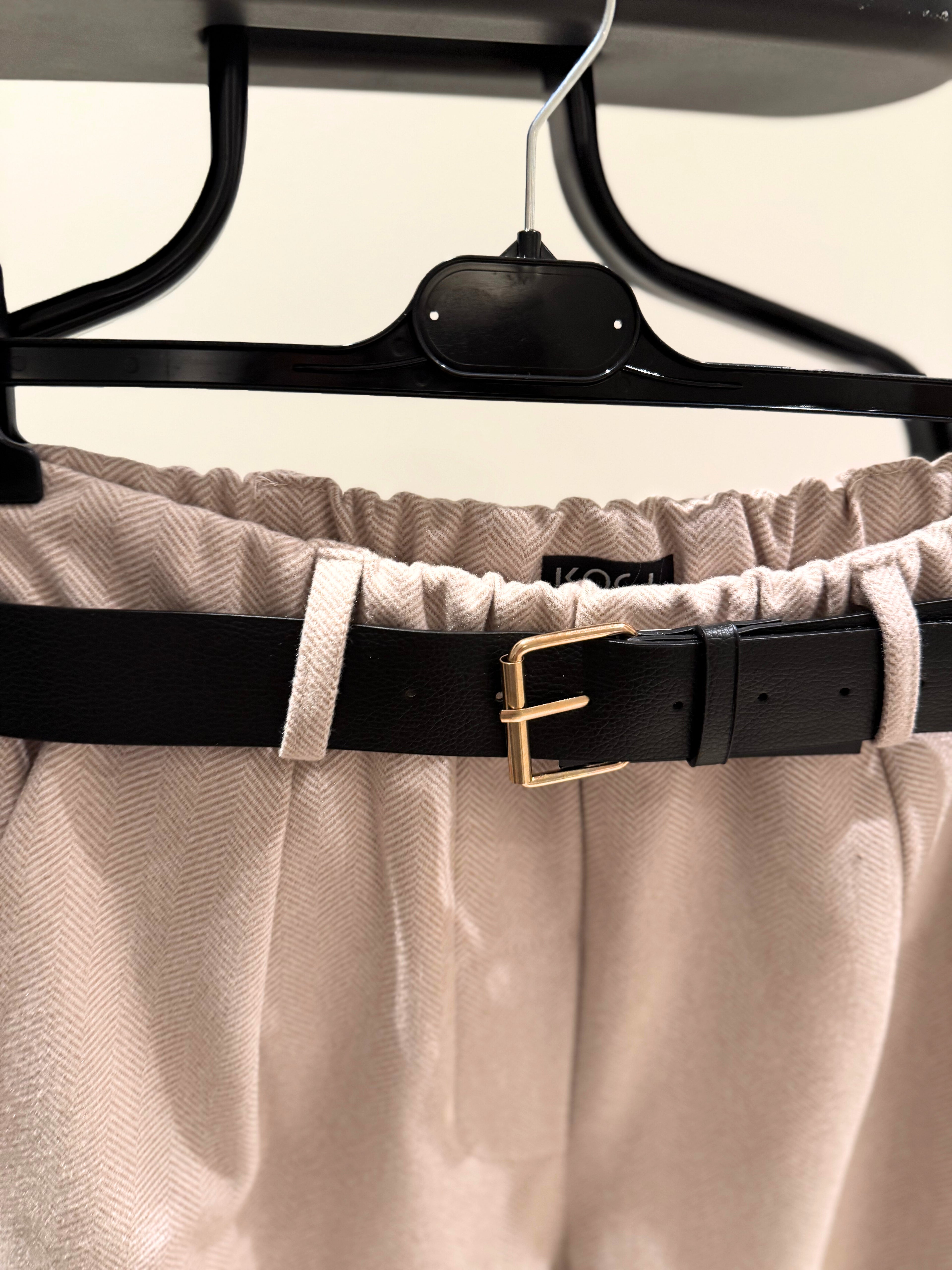 Calças com Cinto – Corte Moderno & Confortável