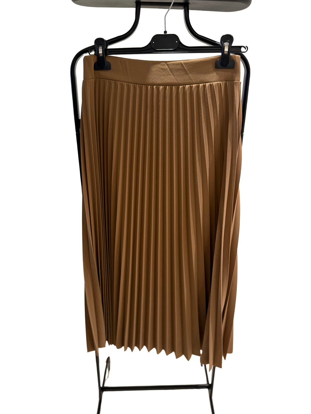 Saia Plissada — Elegância Intemporal
