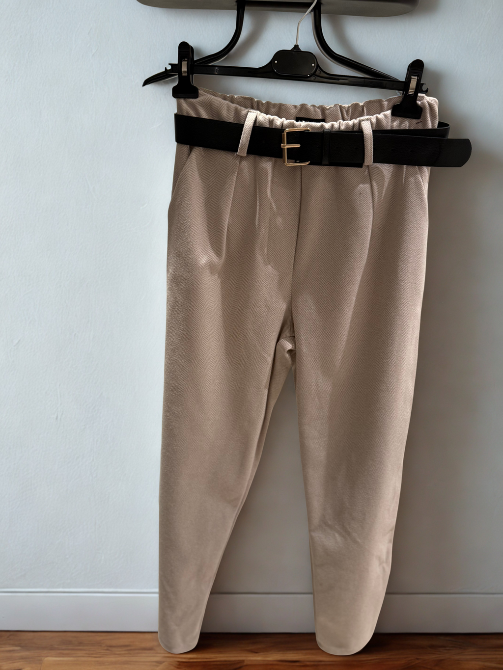 Calças com Cinto – Corte Moderno & Confortável